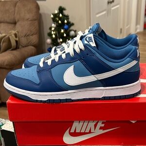 Nike Dunks "Dark Marina"